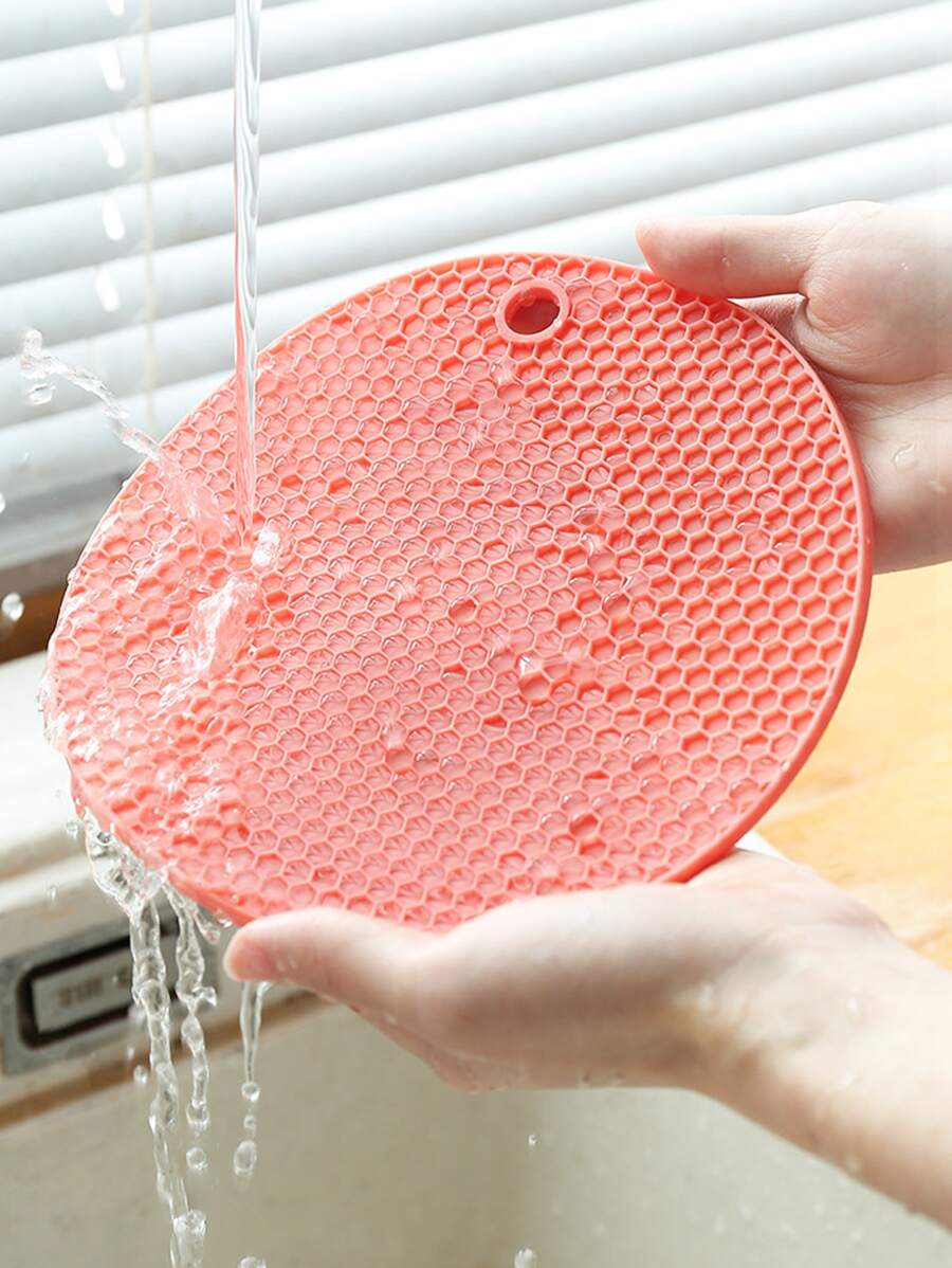 1pc Silicone Potholder, Honeycomb Textured Round Insulation Pad For Kitchen - Pink - View 1