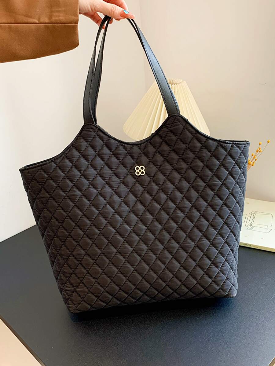 Quilted Detail Shoulder Tote Bag - Black - View 1