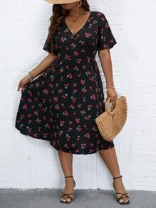 SHEIN LUNE Plus Cherry Print V Neck Dress - Black - View 6