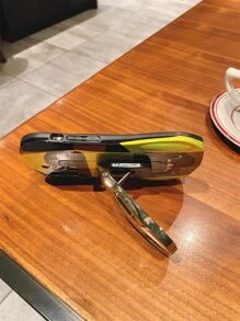 1 chiếc xe thể thao thời trang màu vàng Imd được chế tạo bằng vỏ lai mềm & cứng, chống rơi & chống mồ hôi & chống vân tay & chống mài mòn & không phai màu Tương thích với iPhone - Nhiều màu - Xem 8