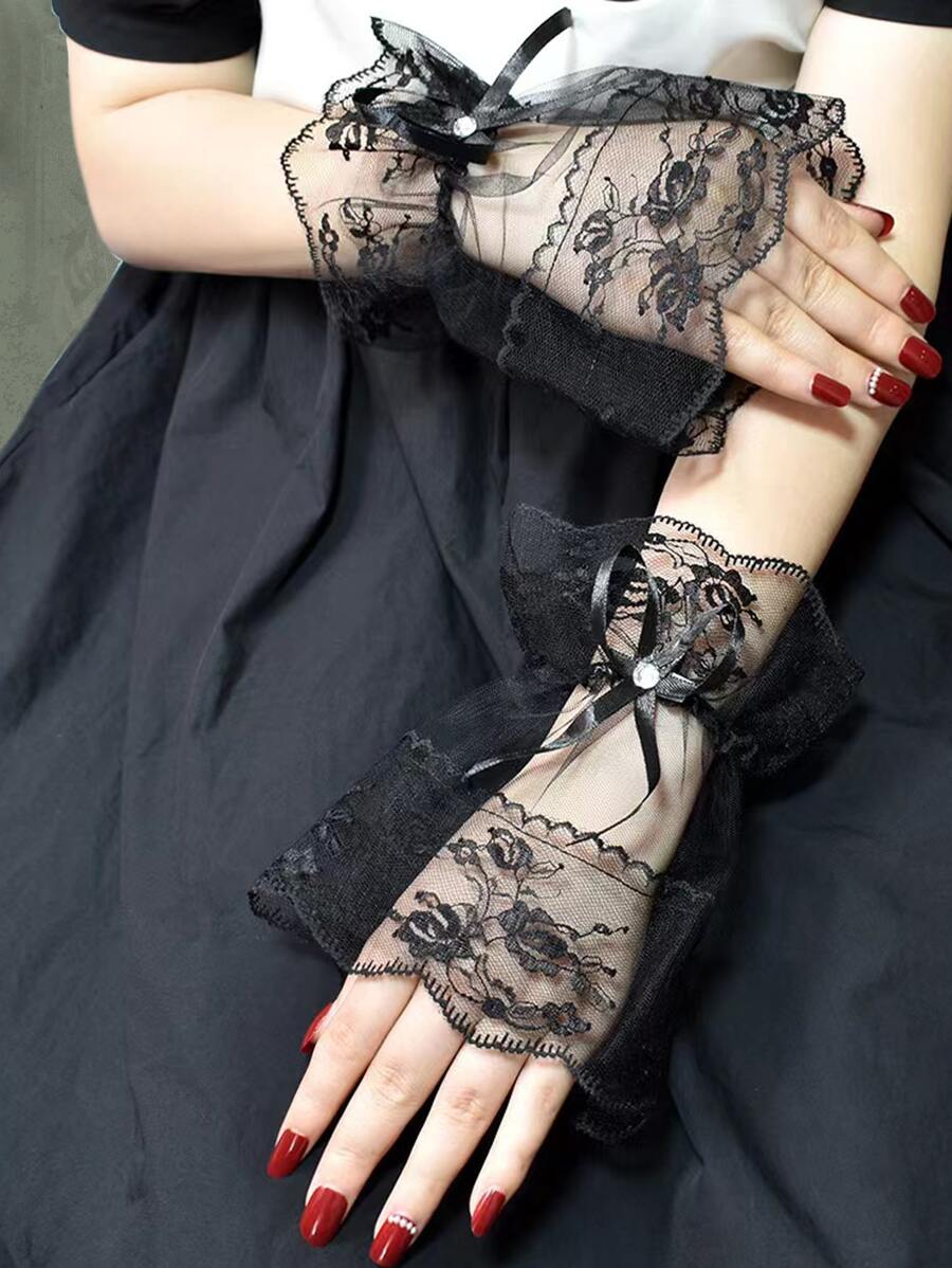 ROMWE Goth Mangas de brazo con diamante de imitación & con diseño de lazo con encaje floral - Negro - Ver 1