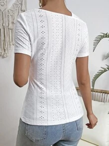 SHEIN Clasi 前扭結鏤空不對稱領網眼刺繡T恤 - 白色 - 查看 2