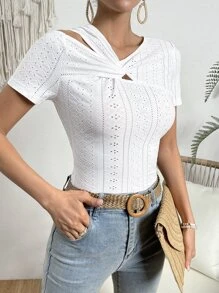 SHEIN Clasi 前扭結鏤空不對稱領網眼刺繡T恤 - 白色 - 查看 3