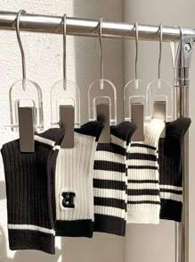 5 par brevbroderade randiga strumpor