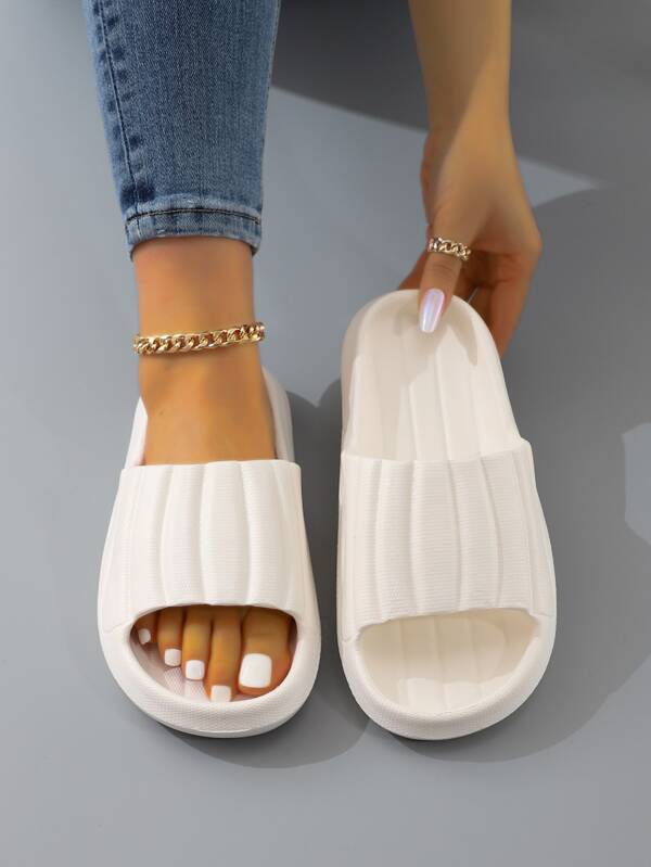 极简线条设计EVA南瓜形浴室拖鞋，女士室内外凉鞋