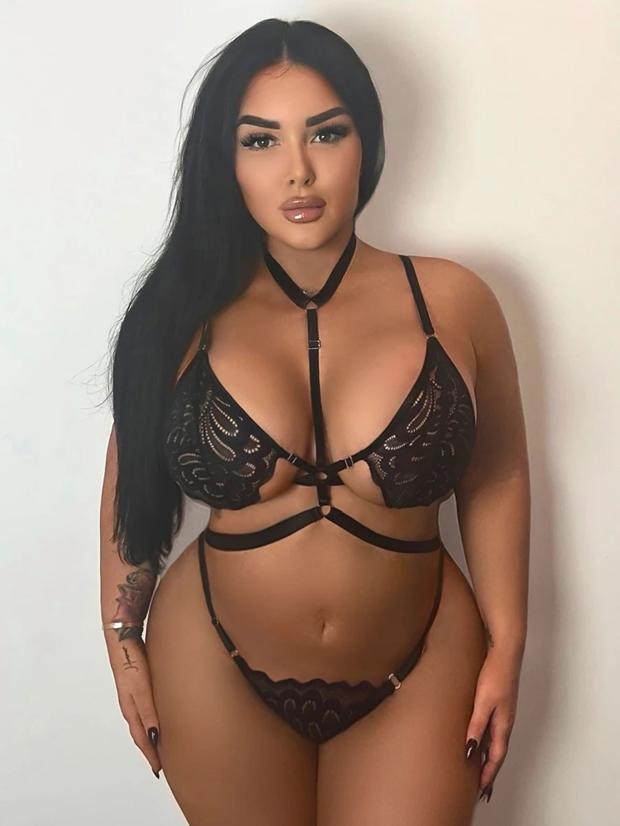 Plus Floral Lace Harness Lingerie Set - Black - View 1