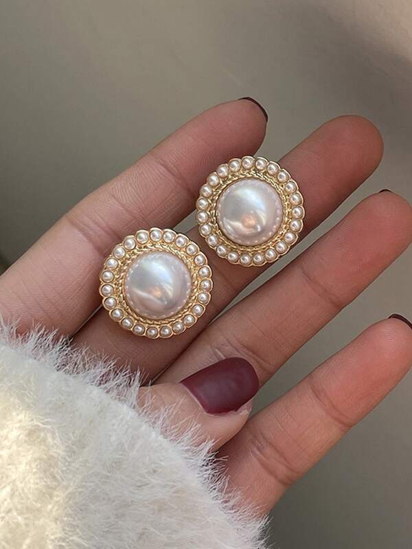 Faux Pearl Decor Stud Earrings