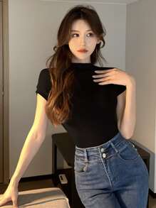 Camiseta delgada unicolor de cuello alto - Negro - Ver 1