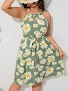 SHEIN LUNE Plus Floral Print Belted Halter Dress - Green - View 5