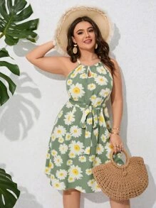 SHEIN LUNE Plus Floral Print Belted Halter Dress - Green - View 6