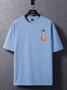 Claim Dot Camiseta holgada de hombre con gráfico de dibujos animados y eslogan de hombros caídos - Celeste - Ver 2