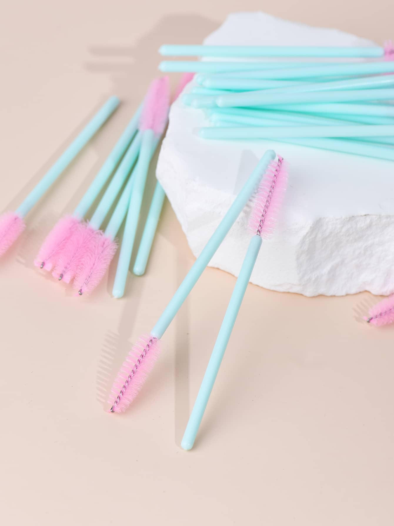 50一次性睫毛刷彩色水晶竿睫毛嫁接工具眉毛梳子 - 粉色 - 查看 2