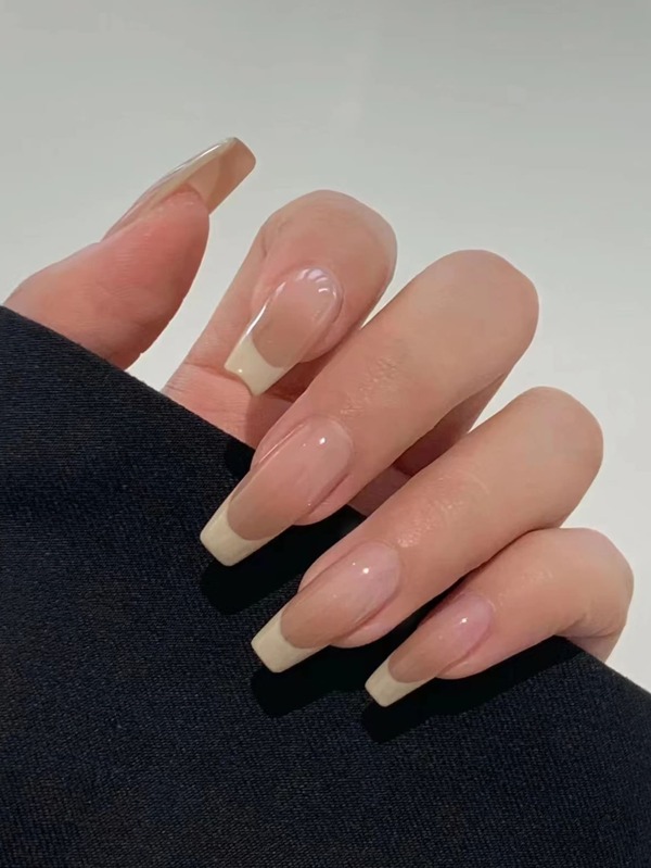 24 件长款棺材色米色渐变法式假指甲、1 件指甲锉和 1 片胶带，打造迷人指甲，美甲用品