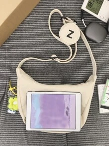 字母貼飾流浪包附包飾 - 米色 - 查看 8