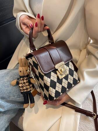 迷你菱形印花方包帶卡通吊墜