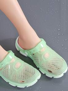 Women Comfortable Hollow Out Clogs Preppy Green EVA Vented Clogs - Green - View 2