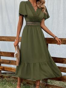 SHEIN Holidaya Vestido panel con encaje de manga mariposa bajo con fruncido - Verde militar - Ver 5