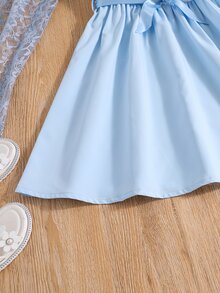 Đầm Gái Tương phản ren Xù Khối Màu Dễ thương - Xanh và trắng - Xem 3