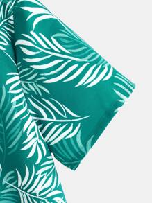 SHEIN 男孩熱帶圖案襯衫