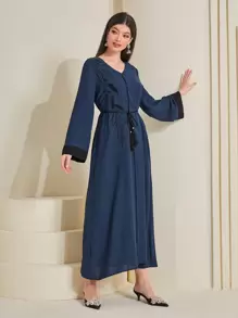 Al Najma Caftán con diseño bordado con cinturón