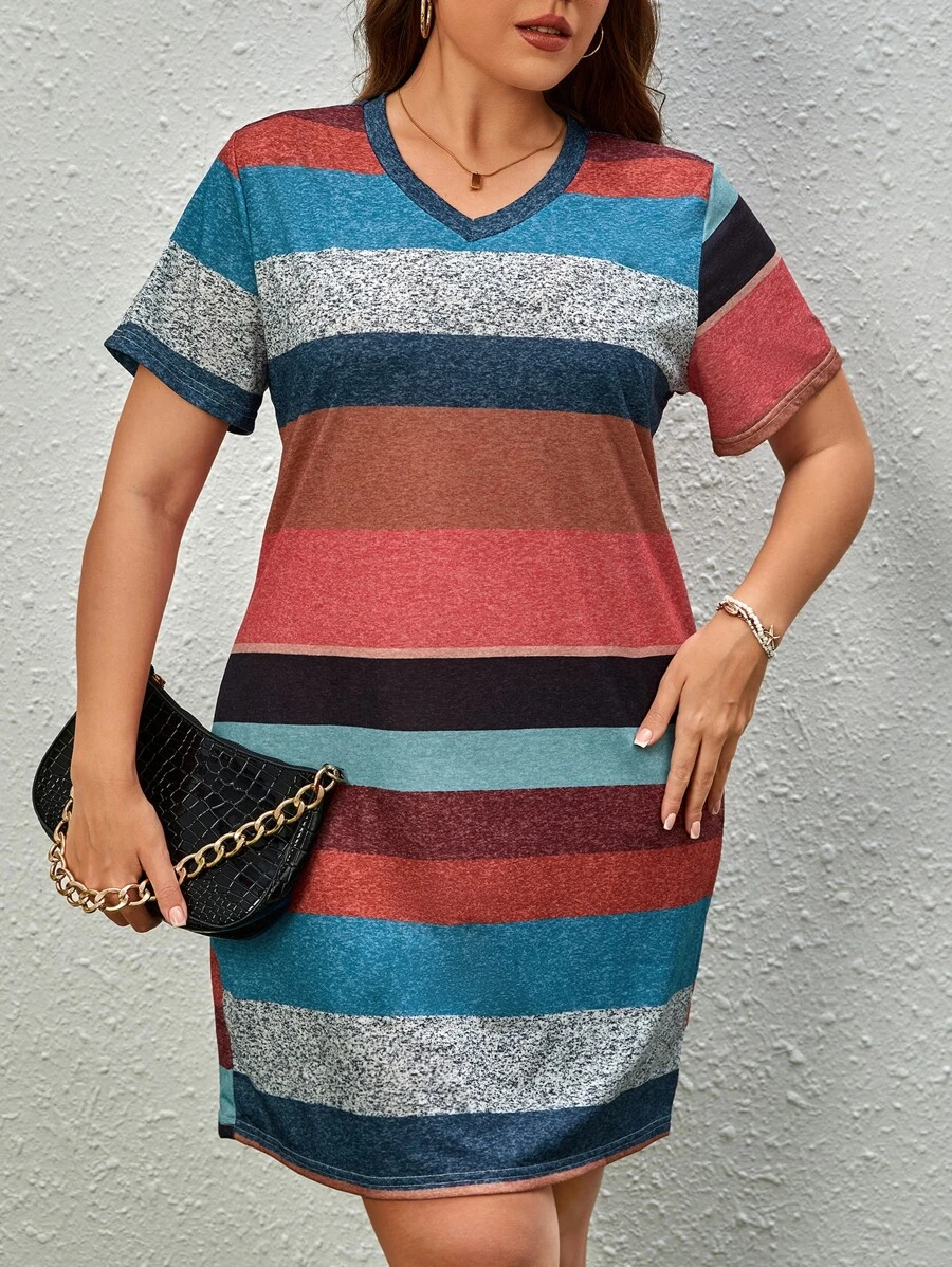 SHEIN Unity 大碼撞色V領T恤洋裝 - 彩色 - 查看 1