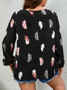 SHEIN Unity Blusa con estampado de pluma de cuello de muesca - Negro - Ver 2