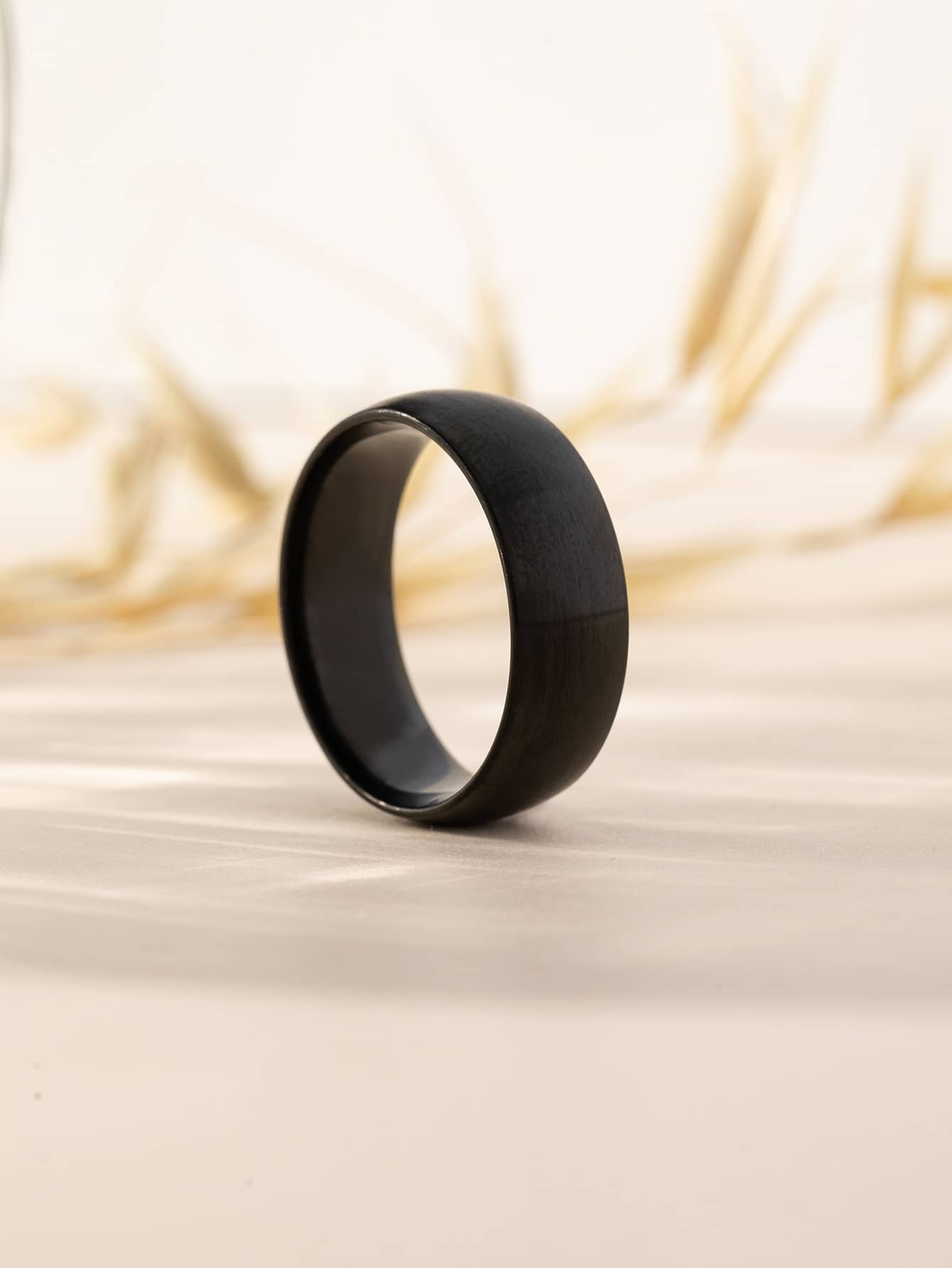 極簡素色戒指 - 黑色 - 查看 1