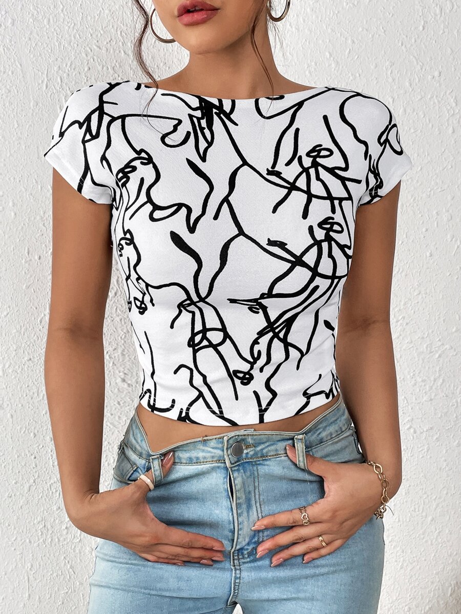 SHEIN Privé Graphic Print Batwing Sleeve Crop Tee - Black and White - View 1