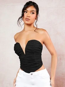 SHEIN BAE V型缺口褶邊不對稱下擺抹胸上衣 - 黑色 - 查看 1