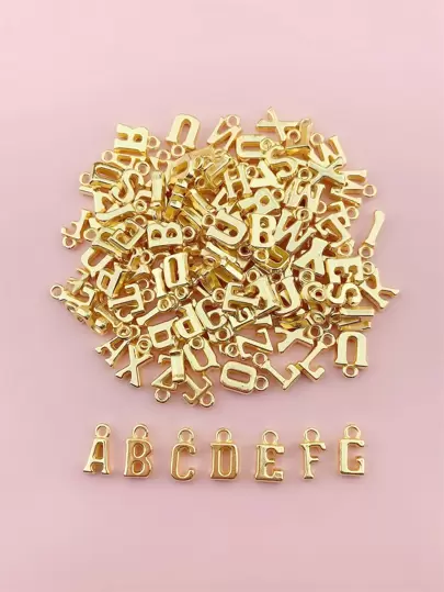 100pcs Plastic DIY 26 Pcs English Alphabet Pendant Accessories, Random Letters (Assorted)