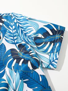 男孩熱帶圖案和服罩衫和沙灘褲