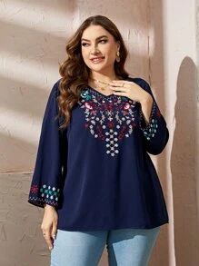 Mulvari 大碼花卉刺繡V領襯衫 - 藏蓝色 - 查看 3