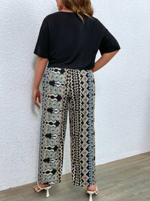 SHEIN LUNE Plus Tee & Geo Print Wide Leg Trousers - Multicolor - View 2