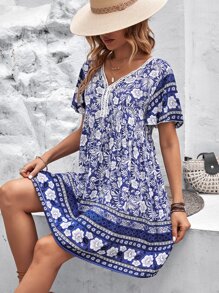 SHEIN VCAY Floral Print Guipure Lace Insert Smock Dress - Blue and White - View 3