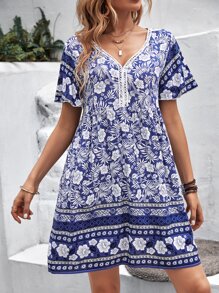 SHEIN VCAY Floral Print Guipure Lace Insert Smock Dress - Blue and White - View 5