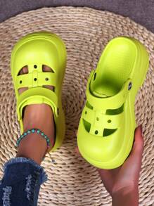 Women Cut Out Clogs, Fashion Outdoor EVA Vent Clogs - Green - View 3