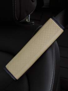 1 tấm bọc dây an toàn ô tô hình học dập nổi - Màu be - Xem 2