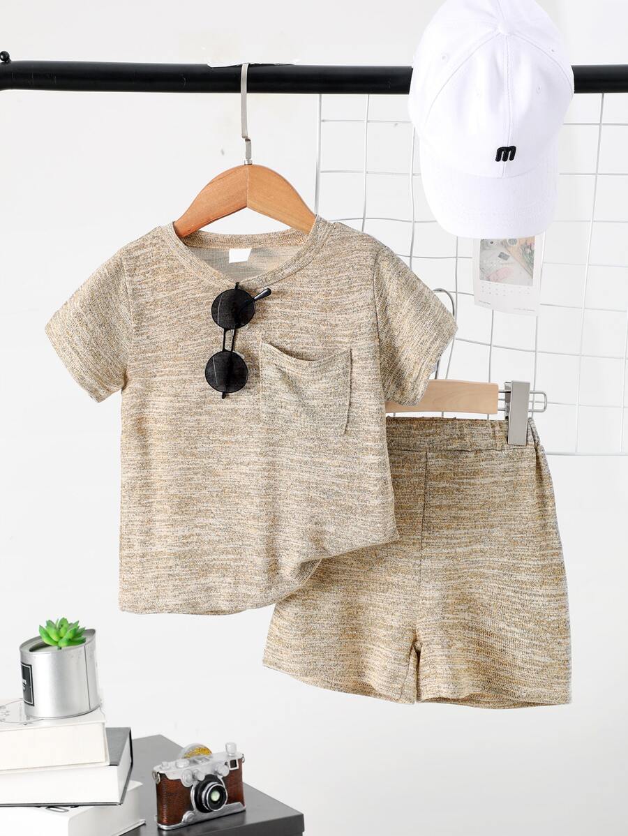 SHEIN 年輕男孩混色針織t恤和短褲