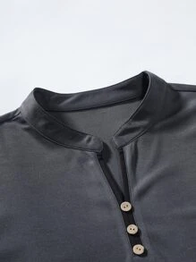 Manfinity 男士素色紐扣細節POLO衫 - 深灰色 - 查看 7