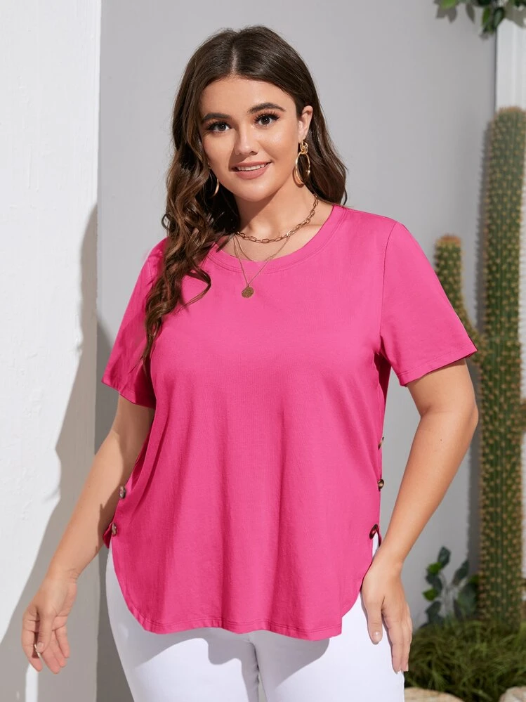 SHEIN LUNE พลัส เสื้อยืด รายละเอียดปุ่ม ชายเสื้อโค้ง - สีชมพูบานเย็น - ดู 5