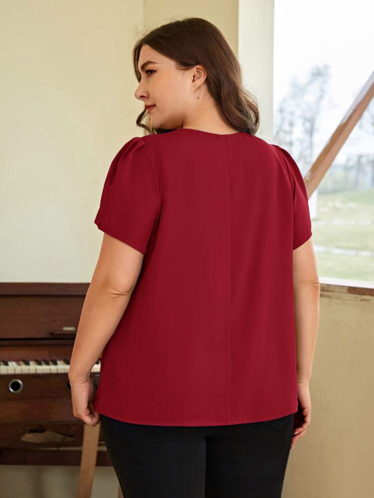 Plus Keyhole Neck Short Sleeve Fold Pleated Front Top