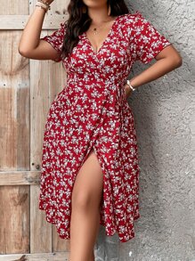 SHEIN Holidaya 大碼滿版印花泡泡袖交叉領洋裝 - 紅色 - 查看 1