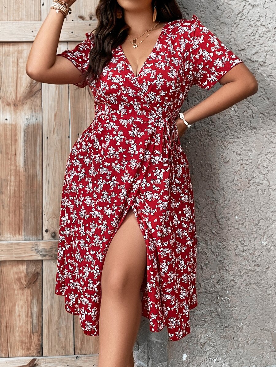 SHEIN Holidaya 大碼滿版印花泡泡袖交叉領洋裝 - 紅色 - 查看 1