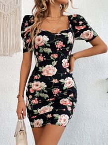 SHEIN Privé Floral Print Puff Sleeve Ruched Front Bodycon Dress - Black - View 4