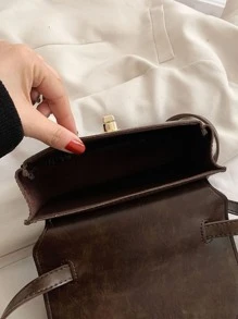 迷你扭锁翻盖马鞍包，时尚日本包包