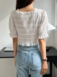 DAZY 網眼刺繡前抽繩泡泡袖荷葉邊襯衫 - 白色 - 查看 2