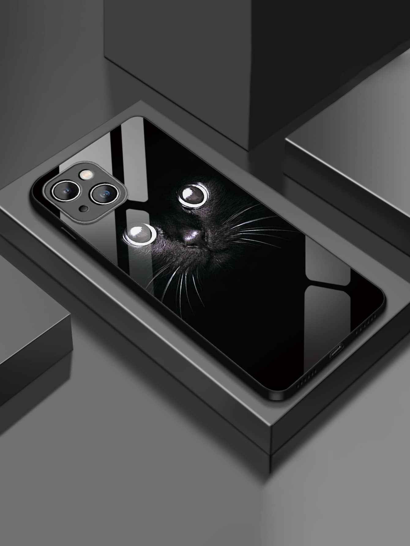 1个黑色猫咪玻璃手机壳，兼容苹果17 Pro Max/17 Air/17 Pro/16/16 Pro/16 Plus/16 Pro Max 和 A54/A55/A53/S24/S24 FE/S24 Plus/S24 Ultra 型号，防水、防震、防摔、防刮，国际版，非国内版。