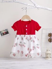 Baby Mesh Kleid mit Erdbeere Muster, Volant Ärmeln