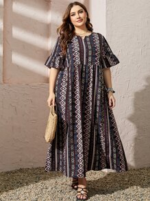 Mulvari Plus Geo Print Notched Neckline Smock Dress