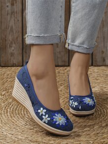 女士花卉刺繡坡跟牛仔淺口坡跟鞋